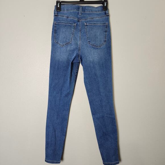 Celebrity Pink Junior's Distressed Skinny High Waist Jeans Size 5 Stretch - Picture 4 of 13